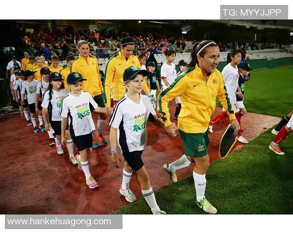 足球球星转型商人揭秘：从绿茵场到商业帝国的成功之路